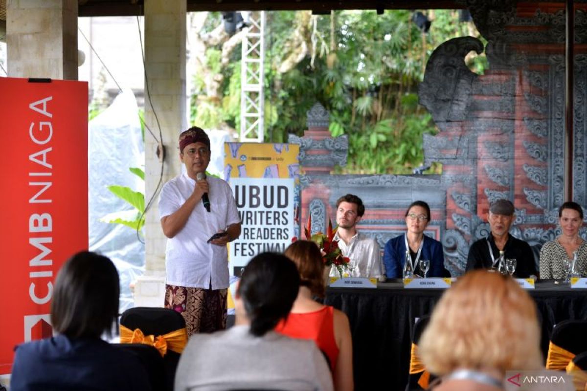 CIMB Niaga dorong industri kreatif di Ubud Writer and Readers Festival