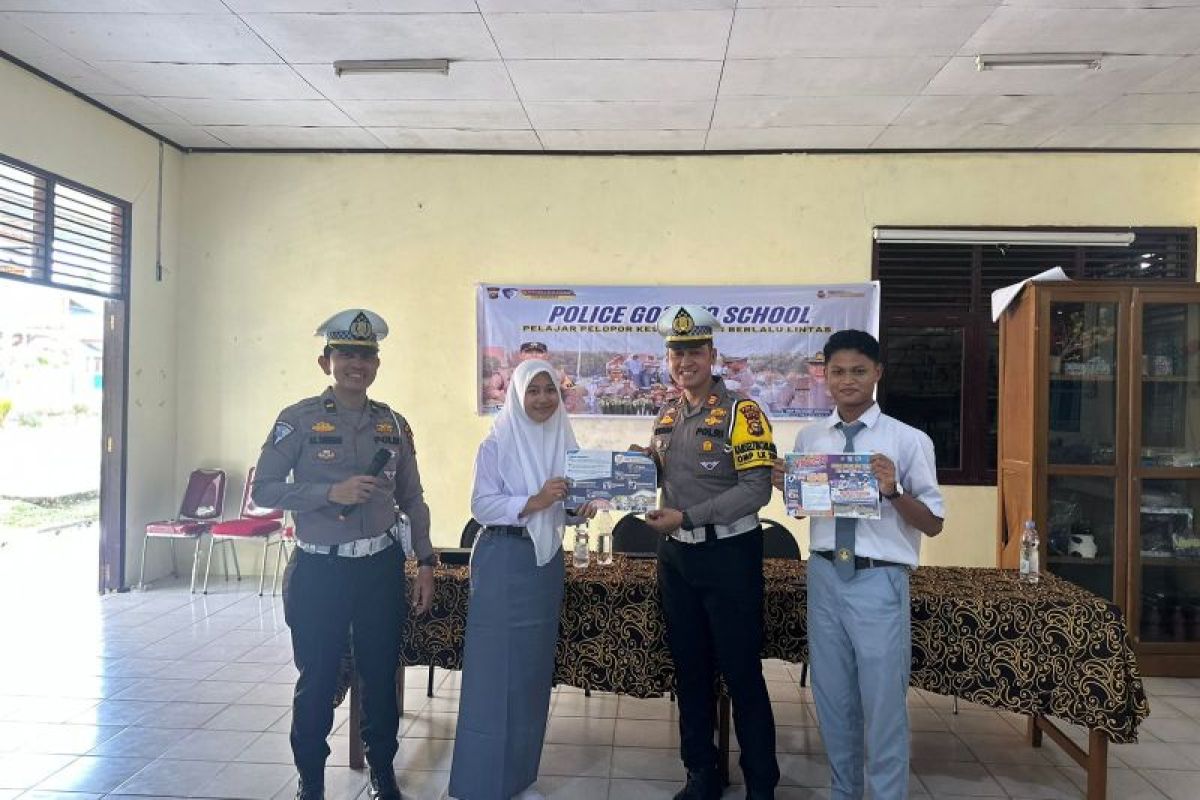 Polres Siak sosialisasi keselamatan lalu lintas sekaligus pesan pemilu damai