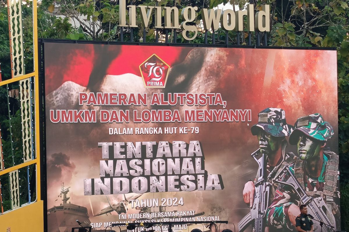 Kodam Udayana pamerkan Alutsista di Living World Denpasar