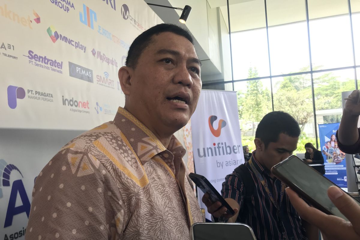 APJATEL soroti tantangan dalam penggelaran jaringan fiber optik