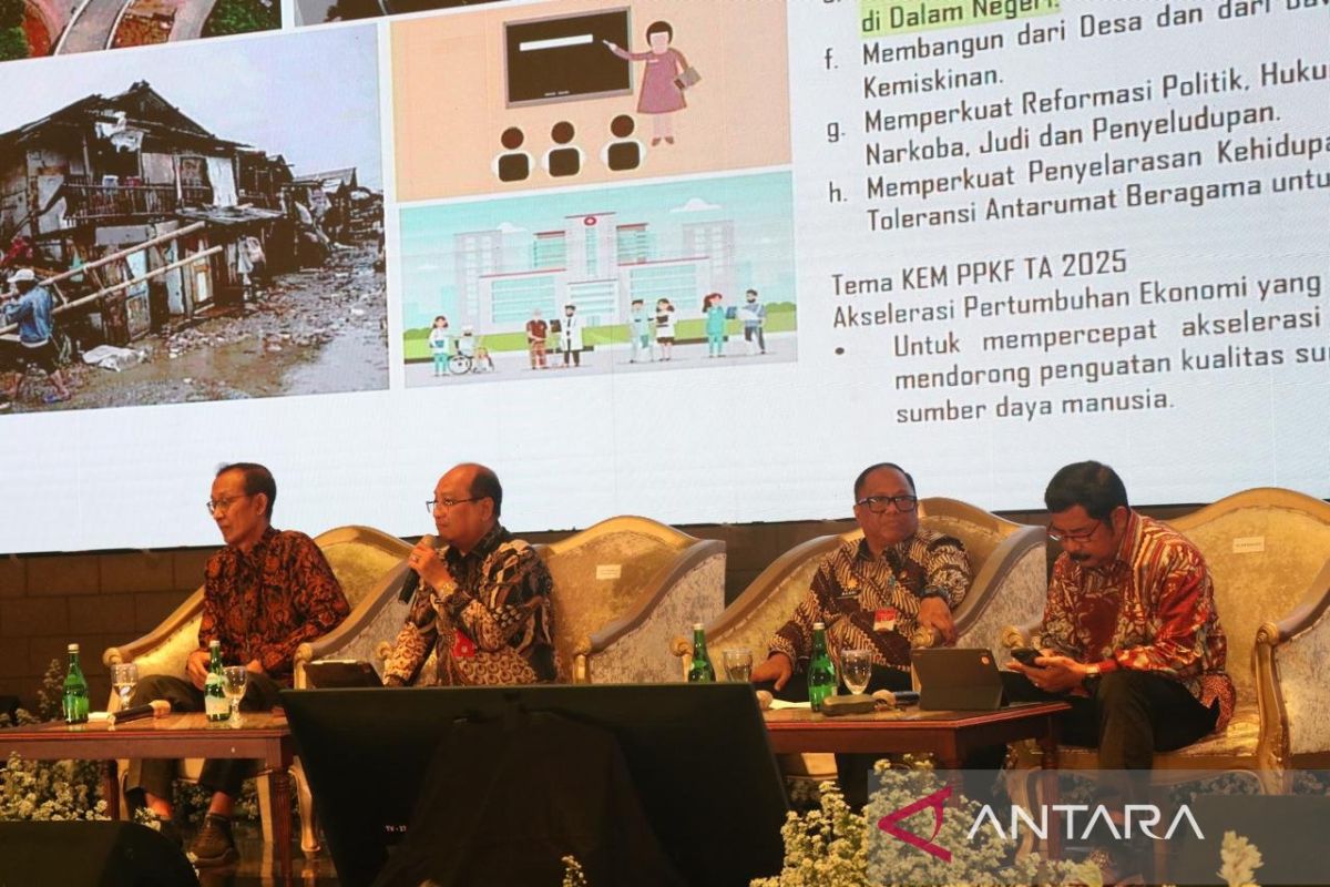 Kemendagri ingatkan pemda susun APBD TA 2025 tepat waktu