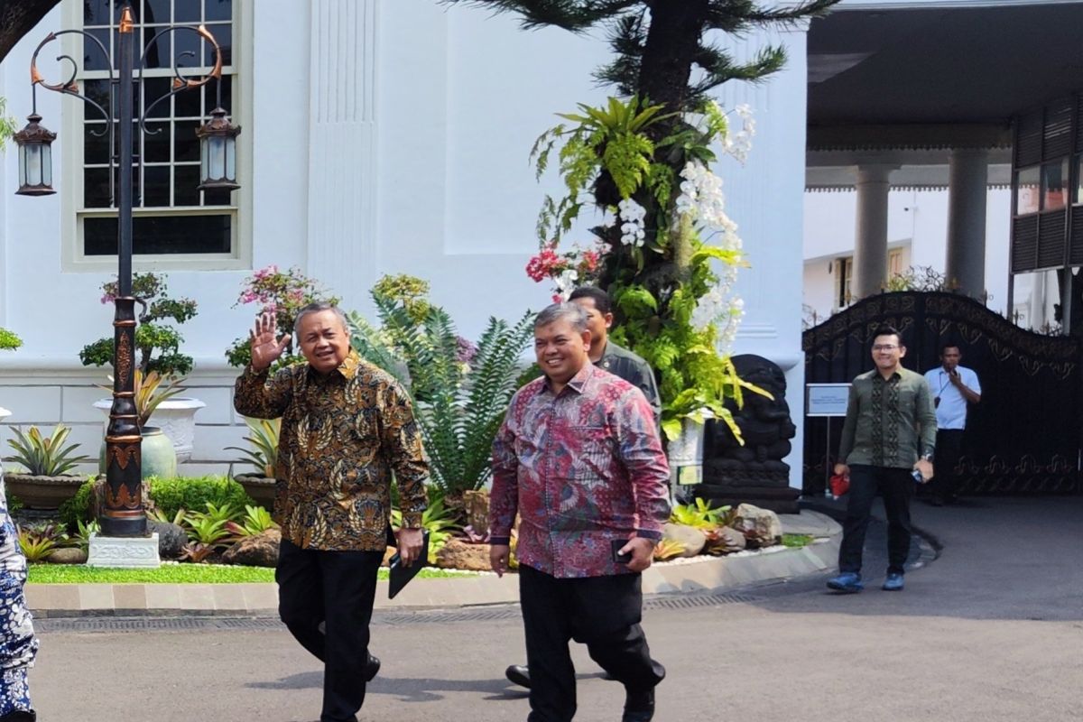 Presiden Prabowo gelar pertemuan dengan Gubernur BI hingga dua jam lebih