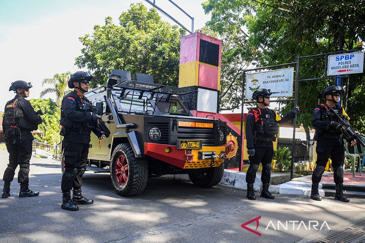 Pengamanan Kegiatan Presiden Prabowo Dan Kabinet Merah Putih Di Akmil ...