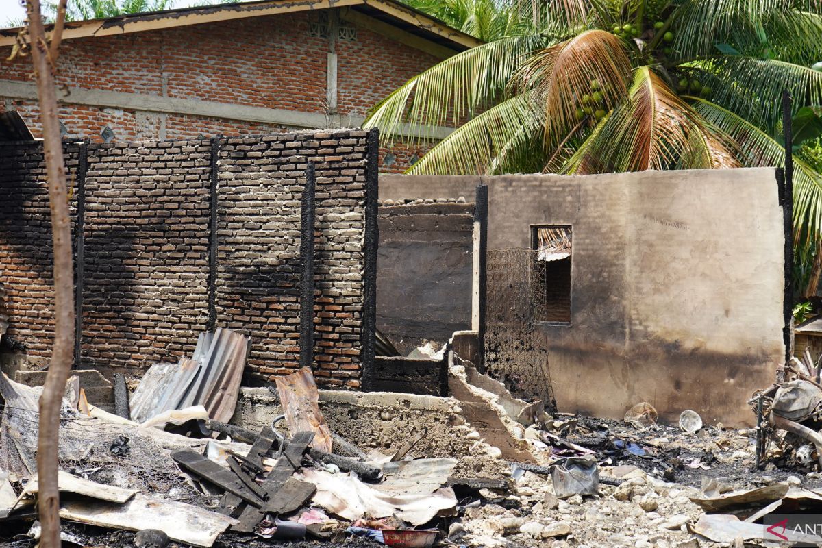 Kebakaran di Babahrot, Abdya sebabkan tiga rumah hangus terbakar