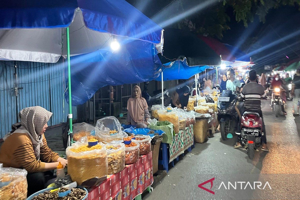 Pasar Malam Kamis Amuntai tetap eksis