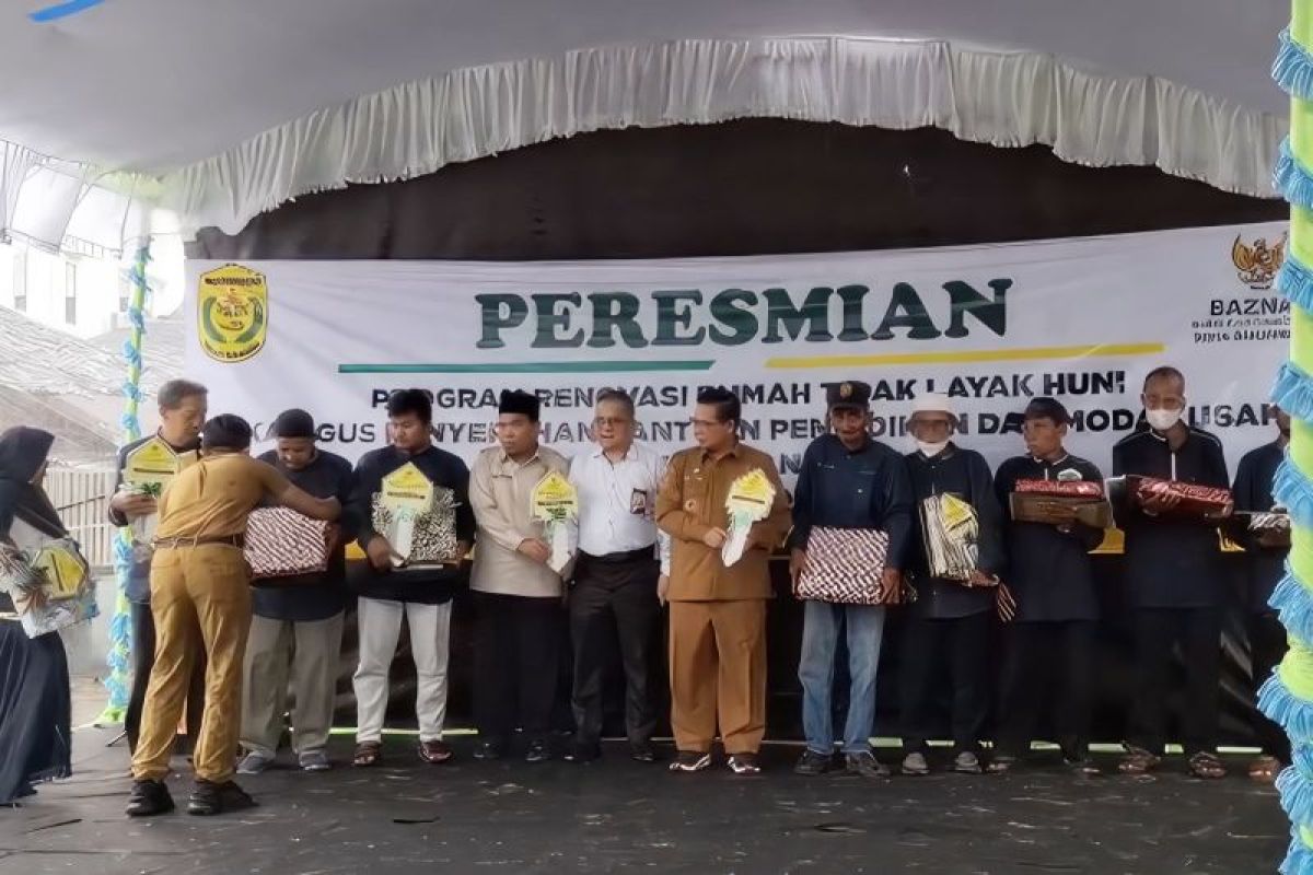 UPZ Bank Kalsel bantu perabotan program renovasi Rumah Tidak Layak Huni