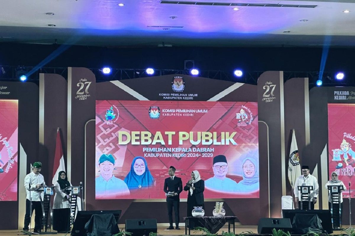 KPU Kabupaten Kediri gelar debat publik perdana