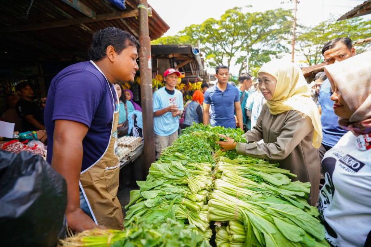 Khofifah kuatkan literasi digital pedagang pasar jika kembali terpilih