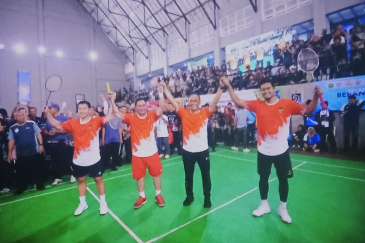 Tiga legenda meriahkan turnamen Badminton Korpri 2024