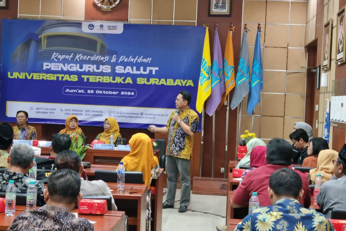 UT Surabaya luncurkan sentral layanan di daerah