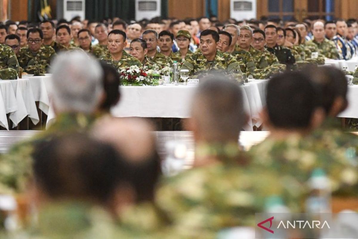 Retret hari kedua, kabinet dibekali hilirisasi dan makan bergizi