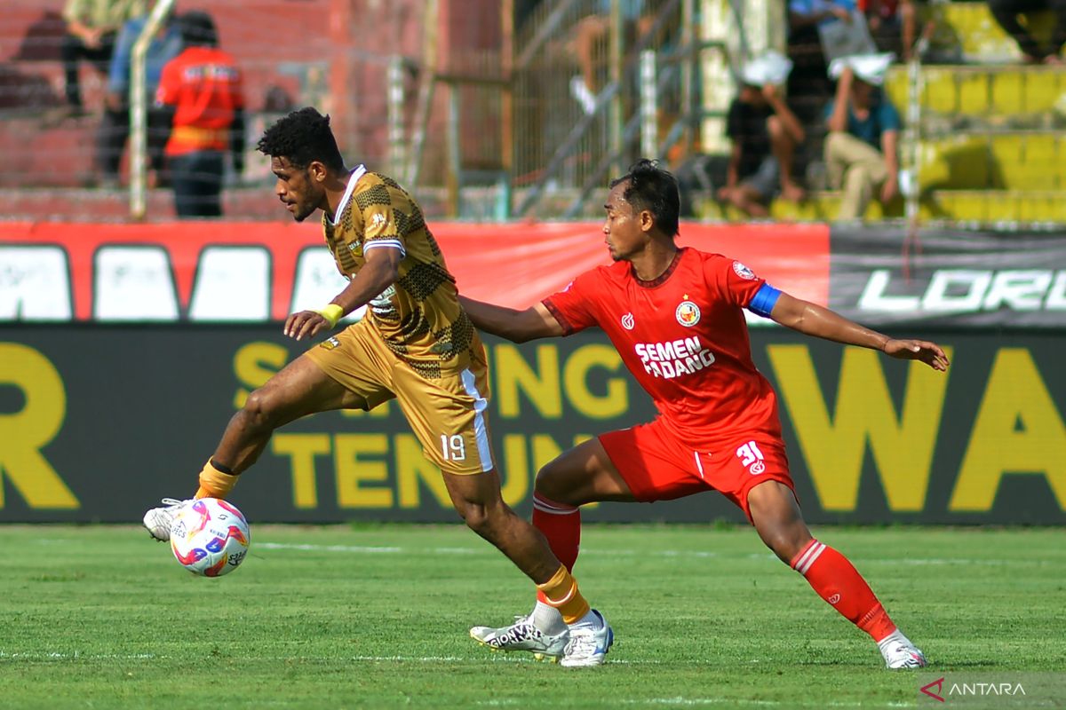 Liga 1 - Dewa United gunduli Semen Padang 8-1