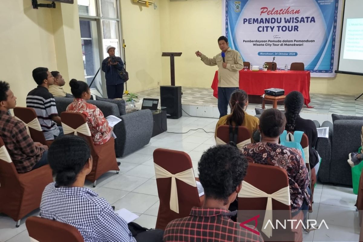 YPMK latih pemuda Manokwari jadi pemandu wisata profesional