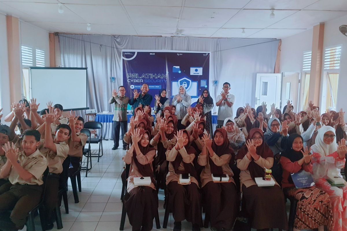 Telkom edukasi kewaspadaan serangan siber untuk pelajar Lhoknga Aceh Besar