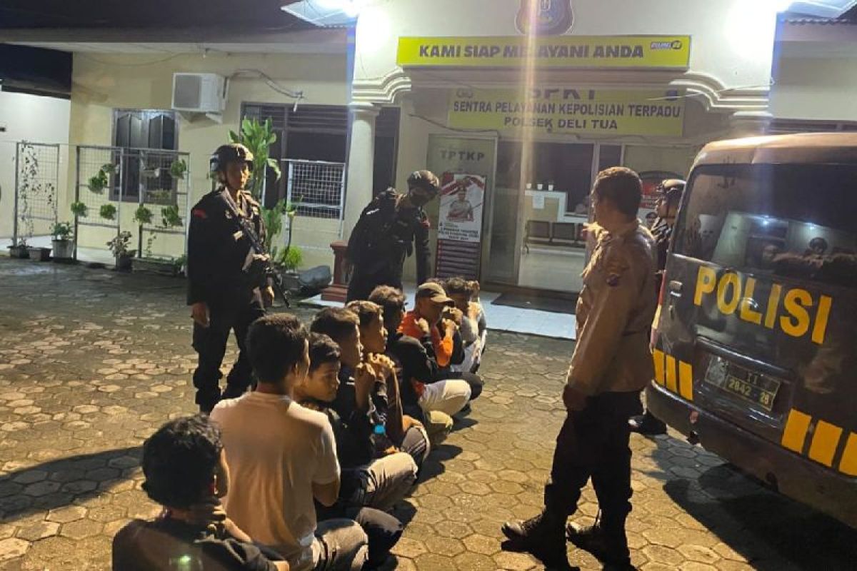 Brimob Polda Sumut tangkap 10 anggota geng motor di wilayah Medan