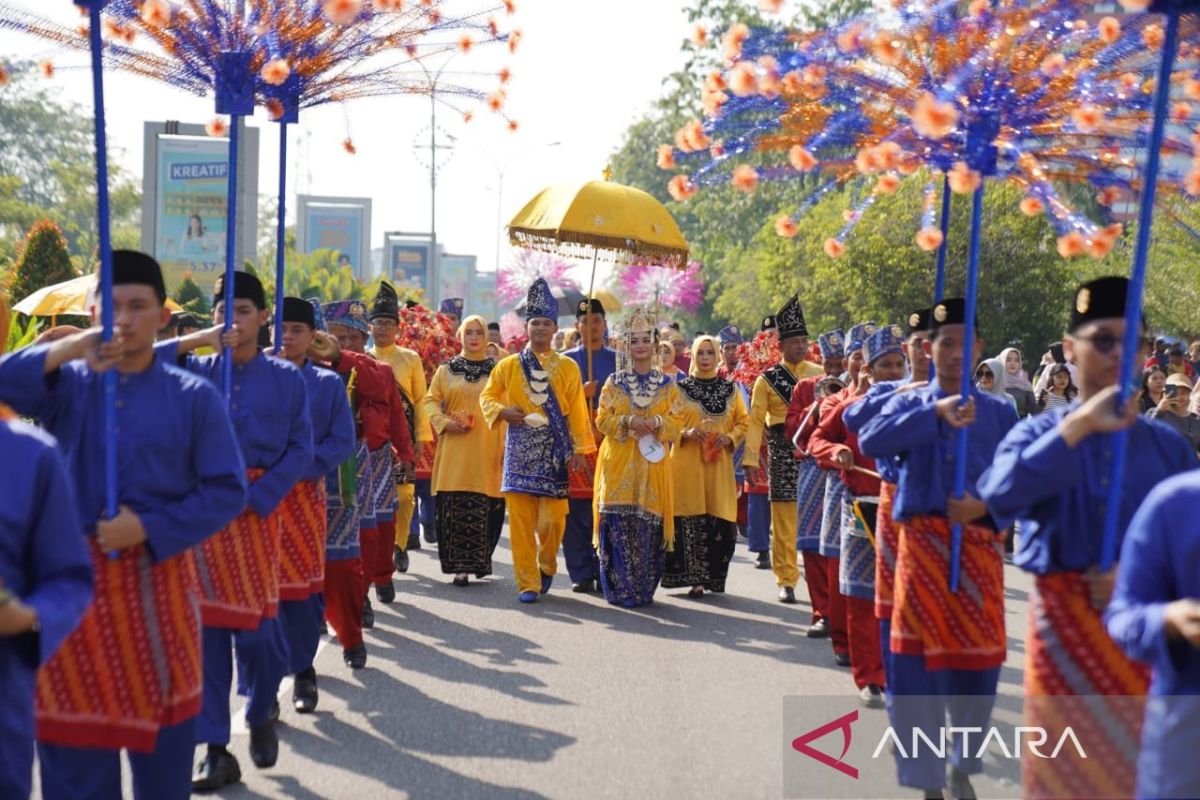 Festival arakan pengantin Pontianak wujud lestarikan adat budaya