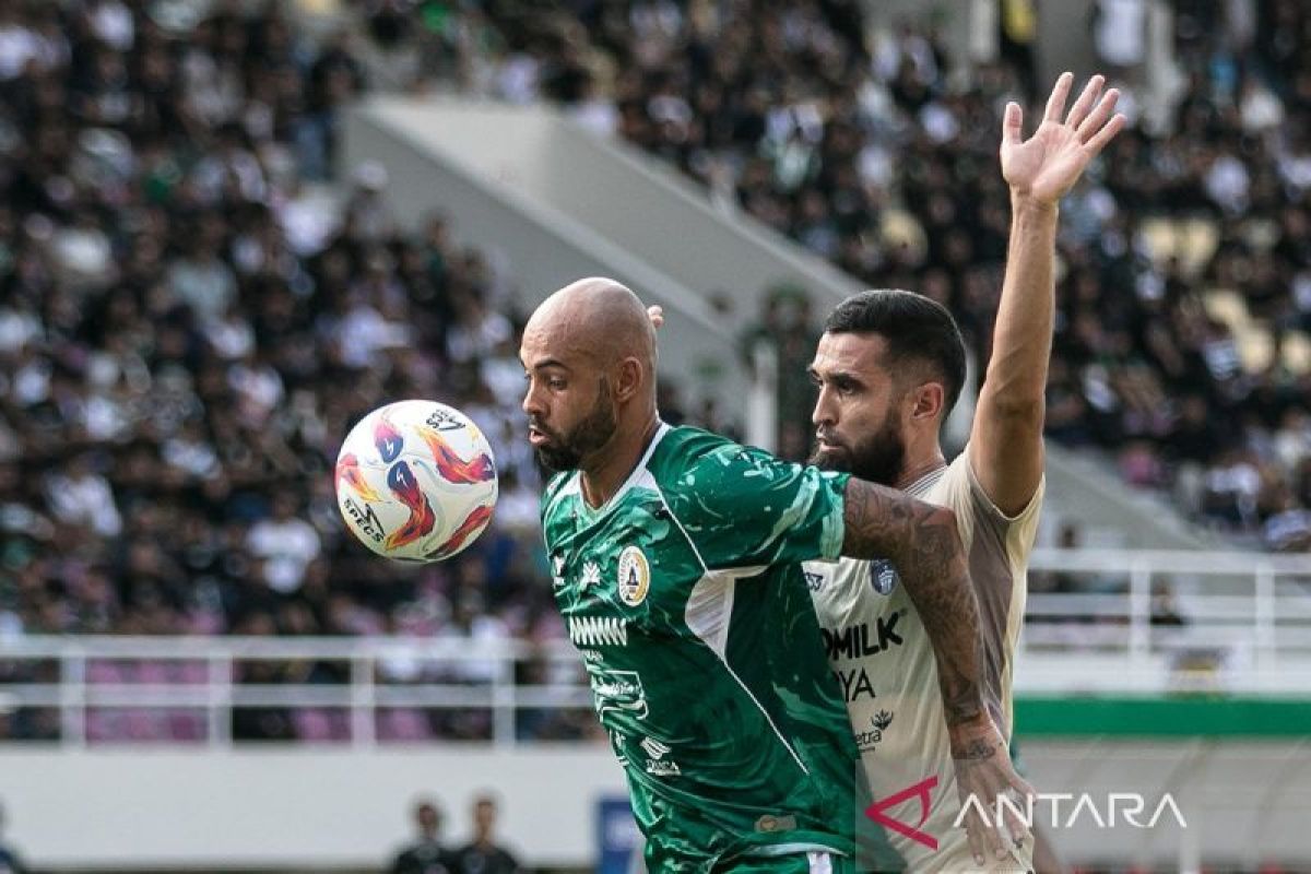 Liga 1 - Persita curi tiga poin di markas PSS Sleman