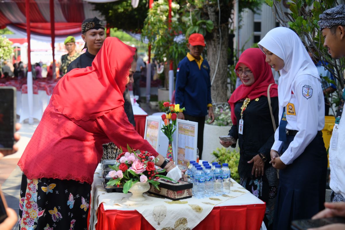 Wali Kota Semarang luncurkan buku  resep koki cilik