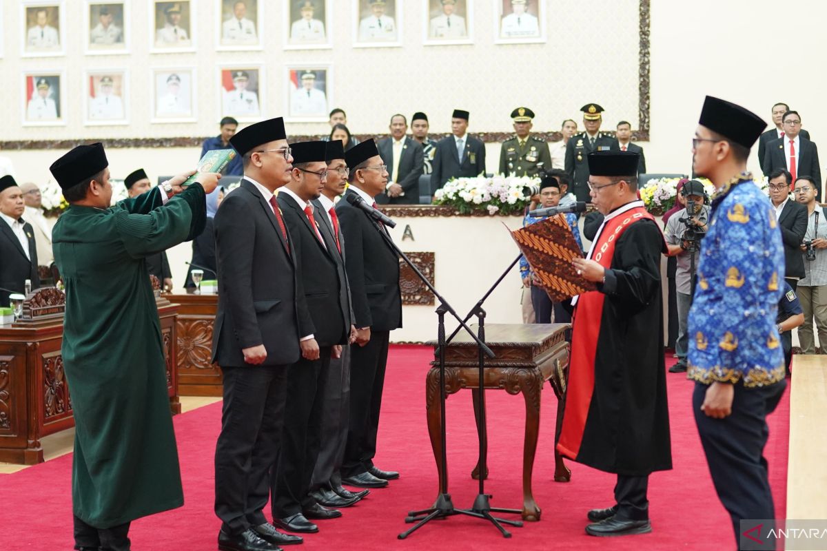 Ade Sukron resmi menjabat Ketua DPRD Kabupaten Bekasi