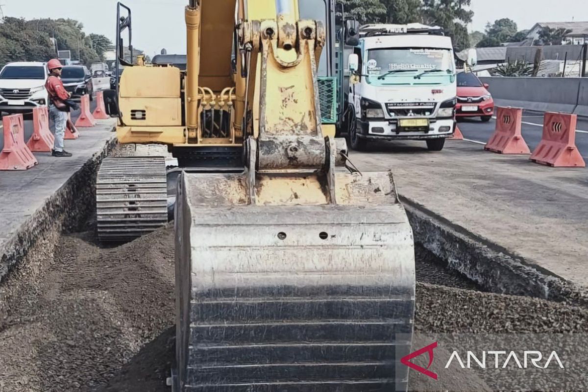 Jasamarga rekonstruksi jembatan di ruas Jalan Tol Jakarta-Cikampek