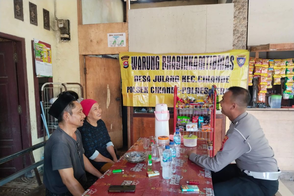 Polisi gelar program Warung Bhabin serentak di Serang