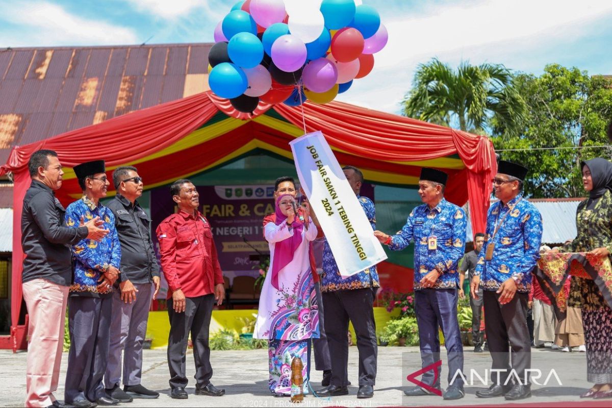 SMK Negeri 1 Tebingtinggi gelar job fair