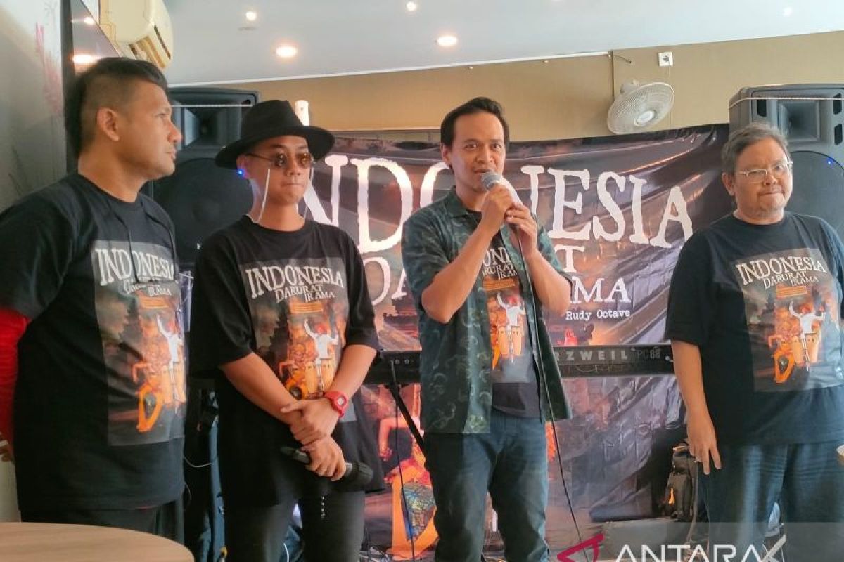 Kiprah 35 tahun perjalanan musisi Rudy Octave