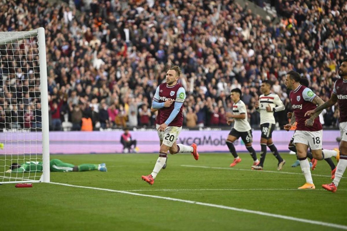 Manchester United telan kekalahan keempat setelah ditekuk West Ham 2-1