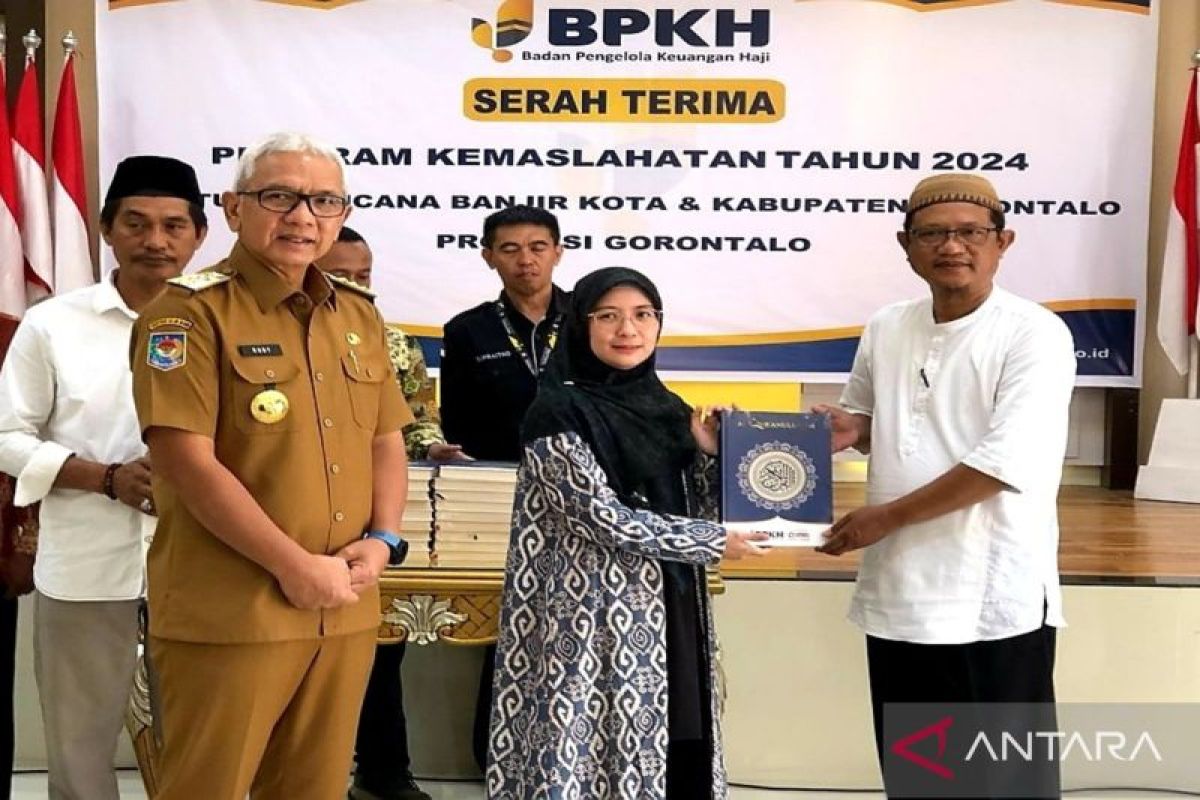 32 masjid di Gorontalo terima bantuan 1.000 Al Quran