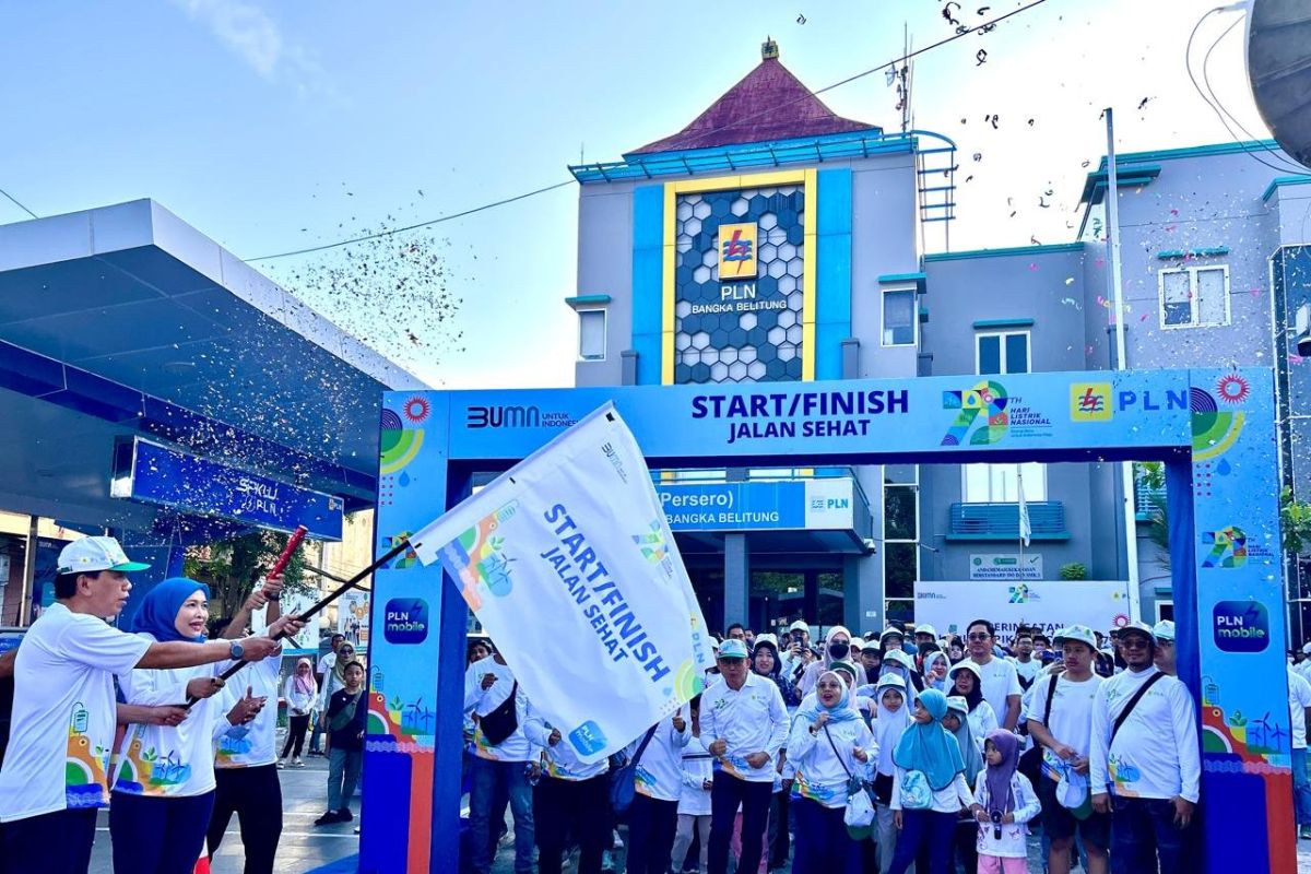 PLN Babel meriahkan Hari Listrik Nasional ke-79 dengan jalan sehat, fun games, donor darah hingga doorprize