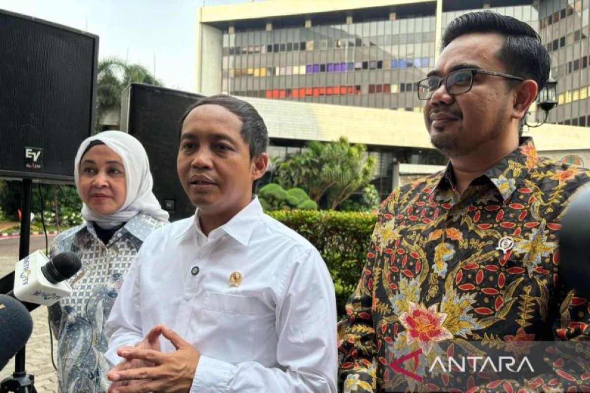 Menhut Raja Juli Antoni siap gunakan mobil Maung sesuai perintah Presiden Prabowo