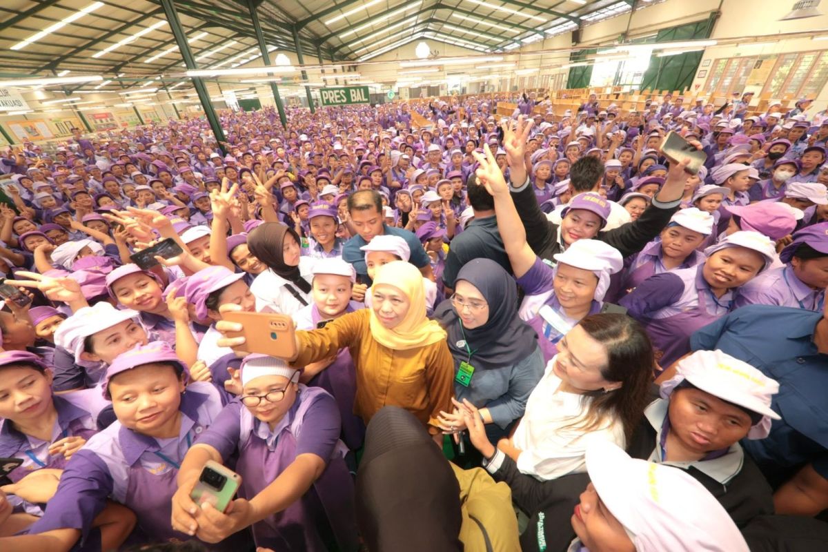 Khofifah apresiasi industri padat karya MPS di Kabupaten Ngawi