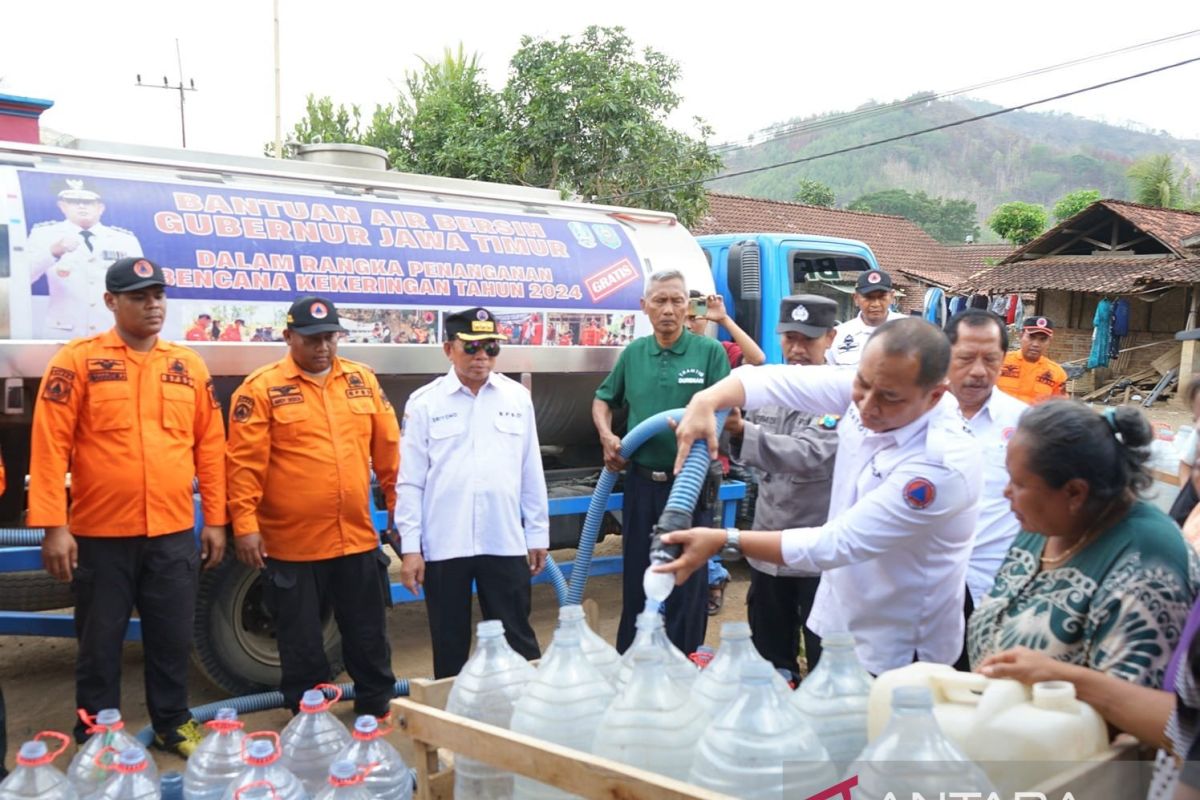 BPBD Jatim salurkan air bersih di wilayah terdampak kekeringan