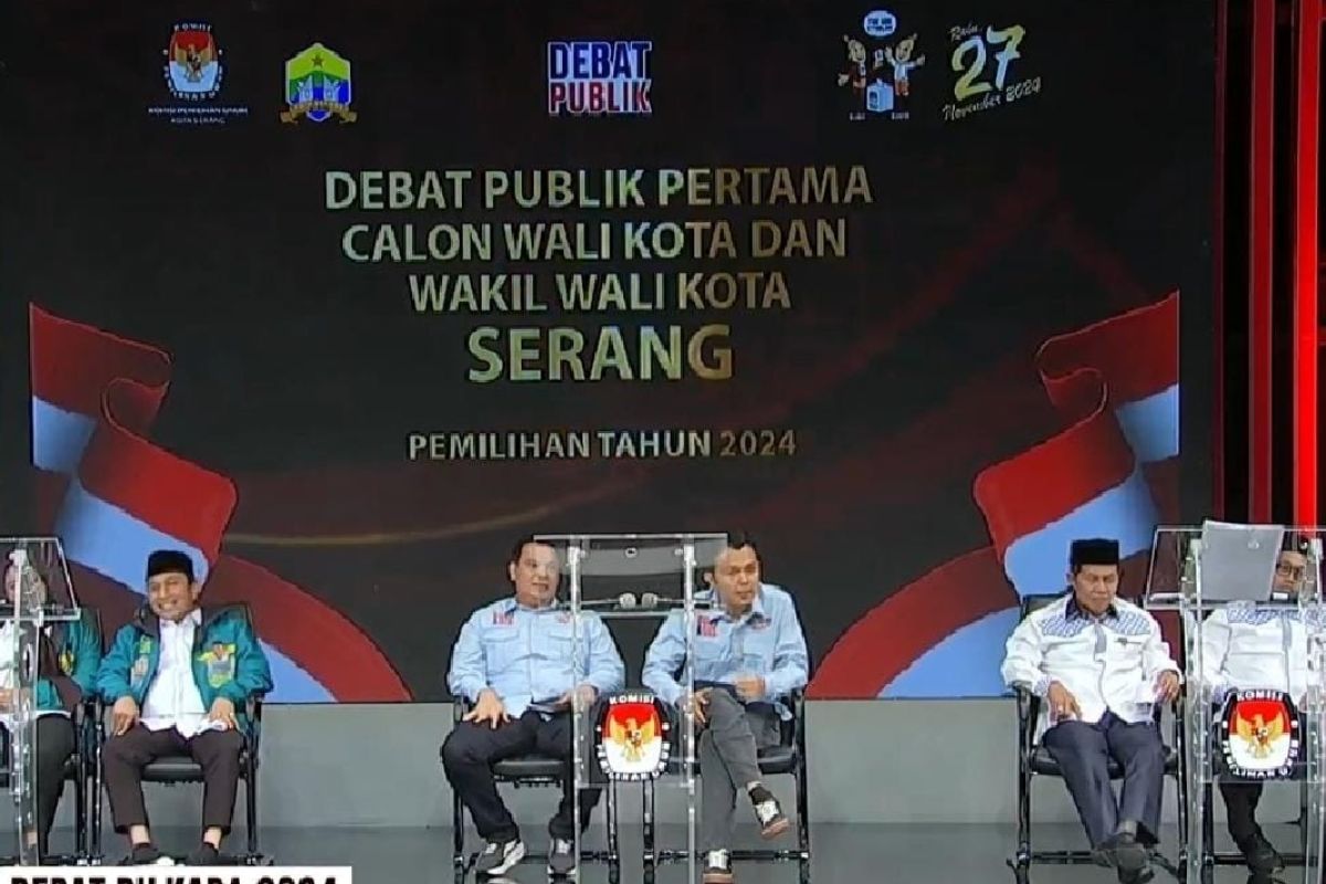 Tiga paslon sampaikan gagasan di debat perdana Pilkada Kota Serang