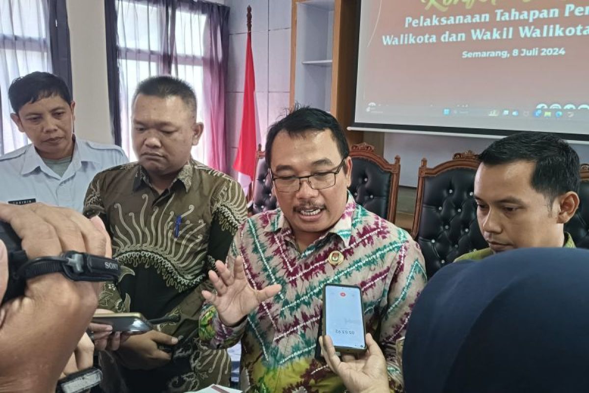 KPU Semarang batasi massa pendukung  debat pertama pilkada