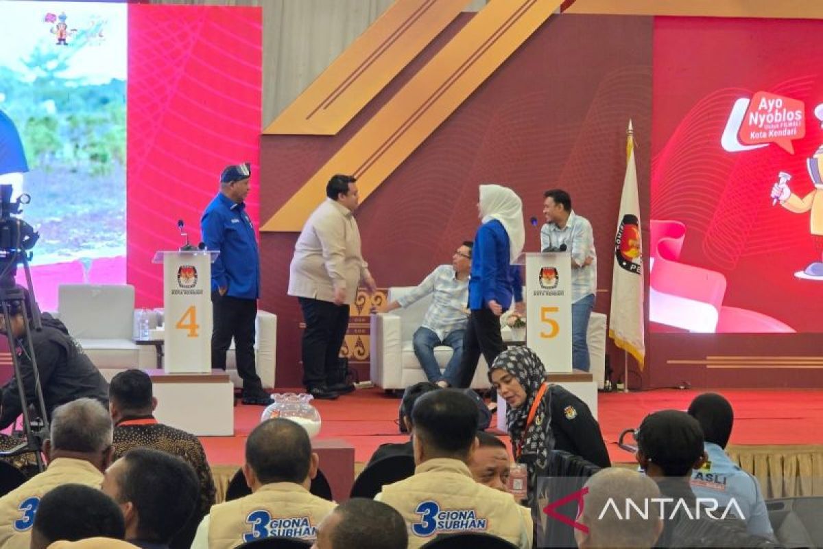 Air bersih dan banjir jadi isu calon Wali Kota Kendari dalam debat