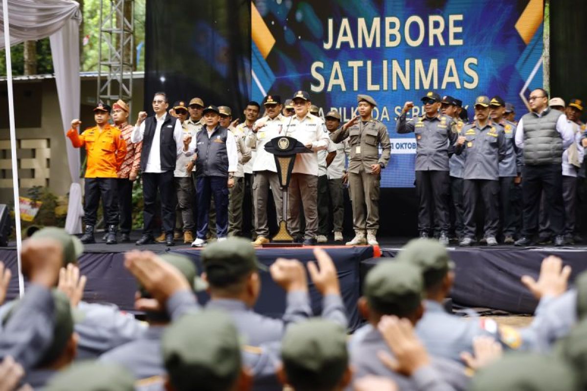 Pj Gubernur Jatim instruksikan satlinmas perkuat sinergisitas songsong pilkada