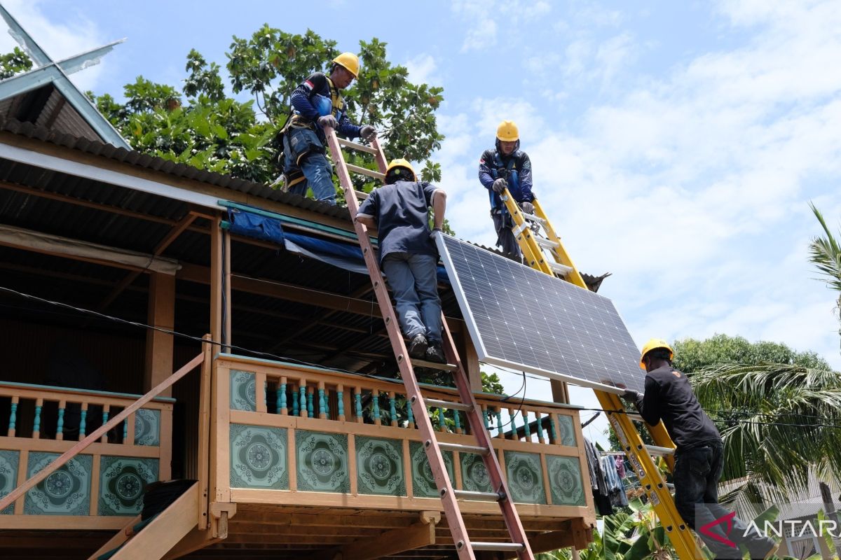 Dari gelap terbitlah terang dan sehat berkat PLN