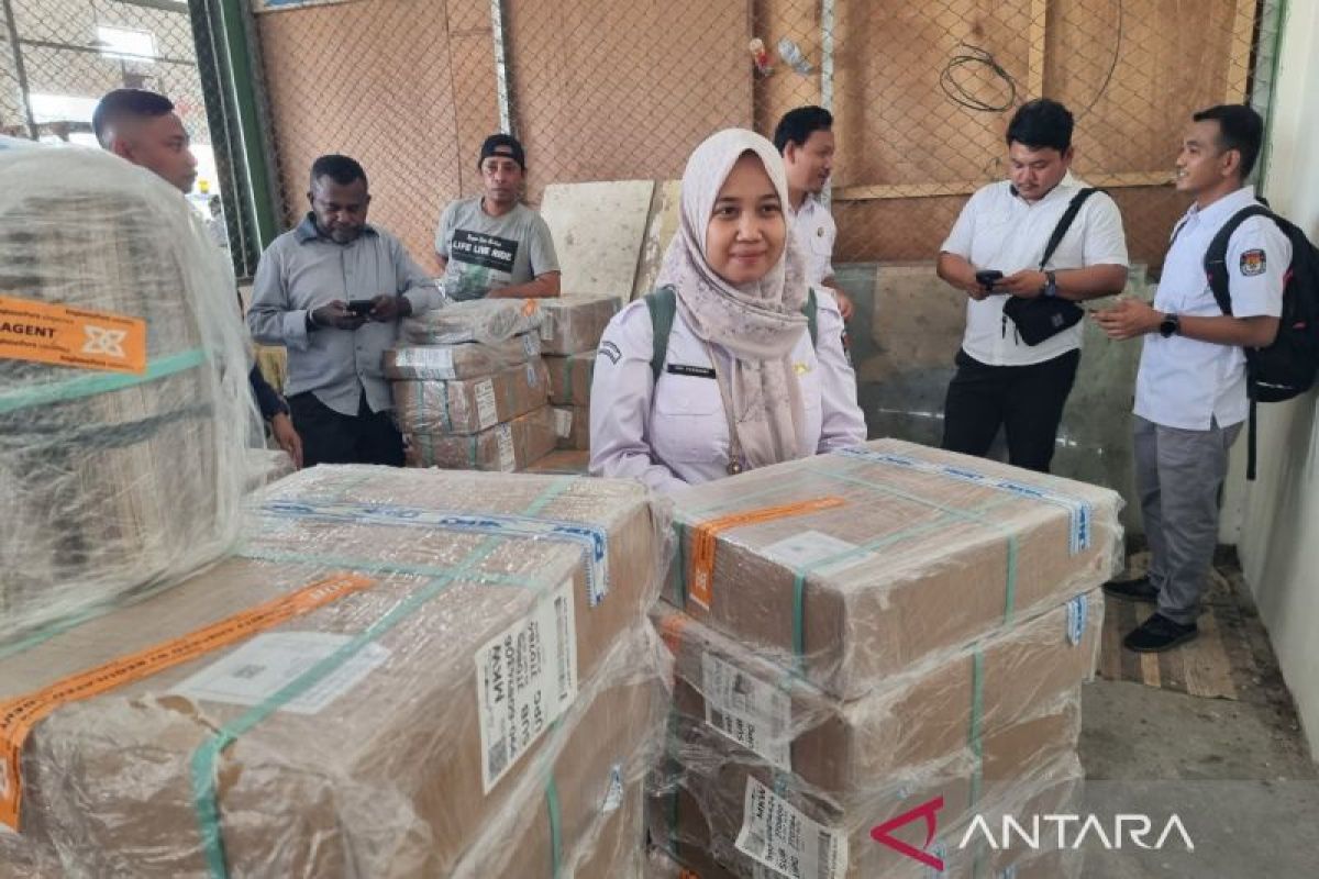 KPU Papua Barat ajukan penambahan surat suara pilkada dua kabupaten