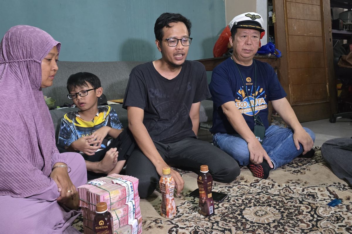 Suami dan Istri penjual Seblak di Bekasi raih 300 juta dari tutup botol Ichitan