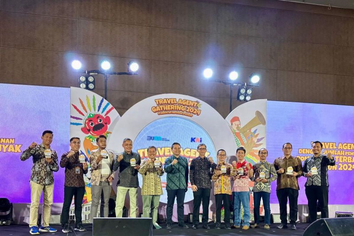 KAI Wisata raih penghargaan di Travel Agent Gathering 2024