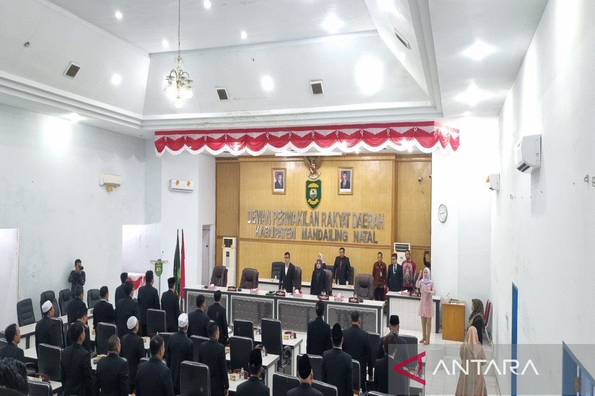 DPRD Mandailing Natal tetapkan alat kelengkapan dewan, ini nama-namanya