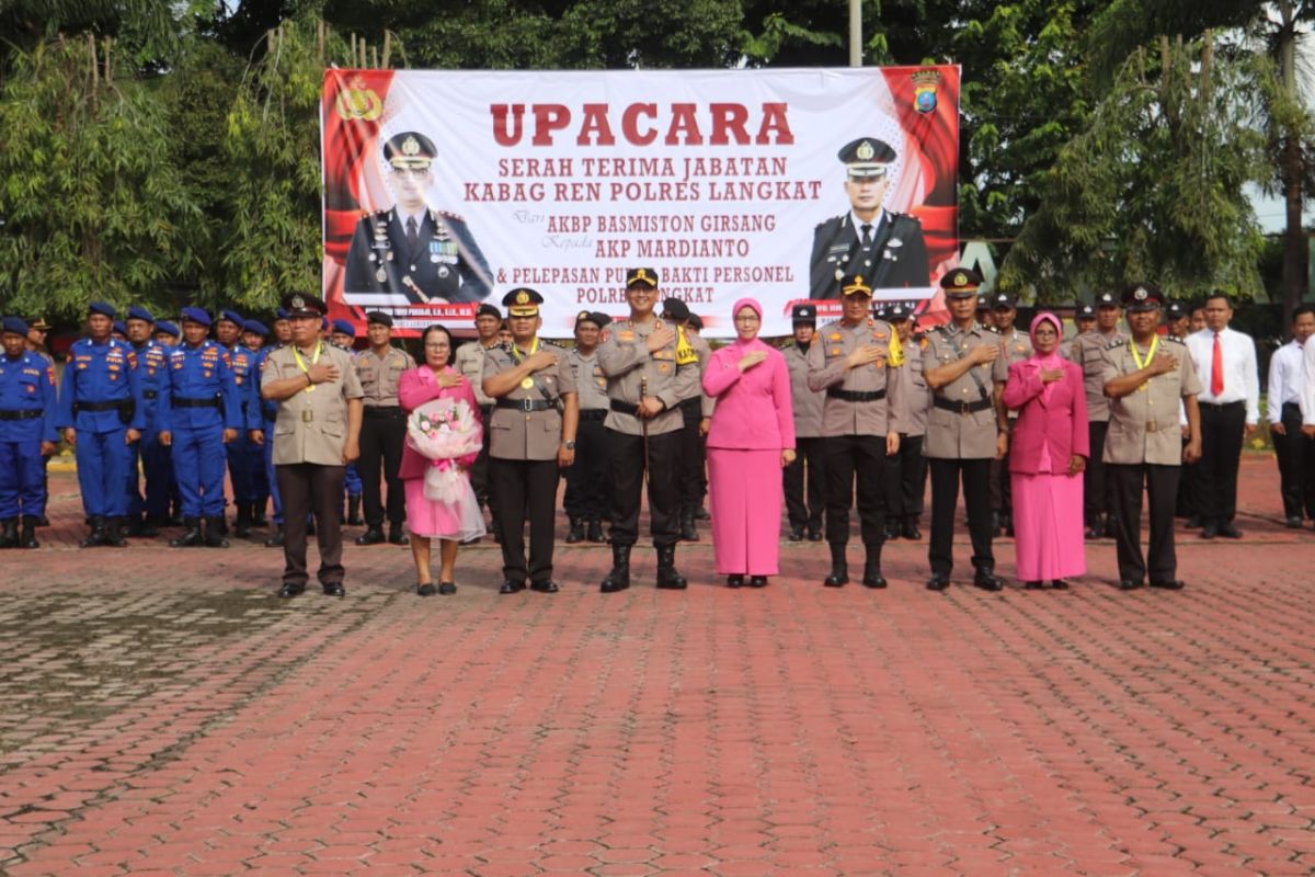 Polres Langkat gelar sertijab personel dan purna tugas