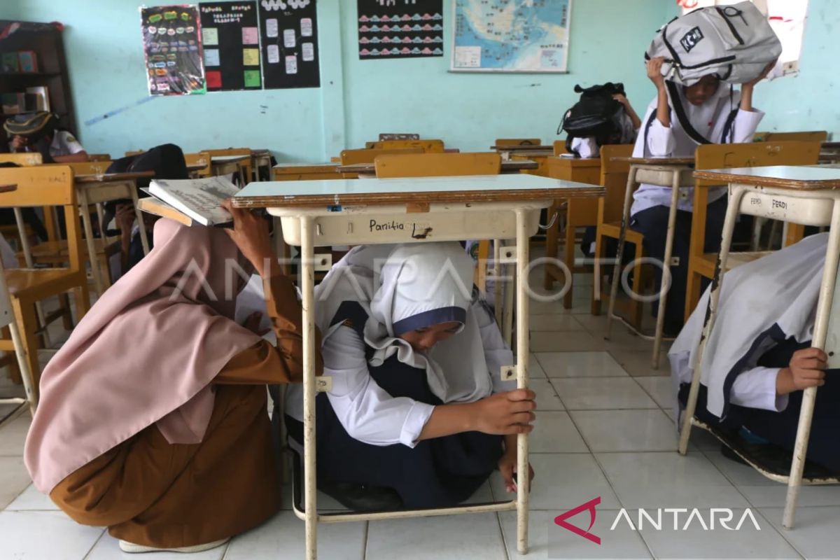 Kemenag latih siswa madrasah hadapi ancaman megathrust