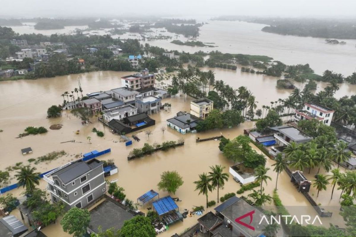 Banjir akibat hujan sangat deras sebabkan 30 orang tewas di Beijing