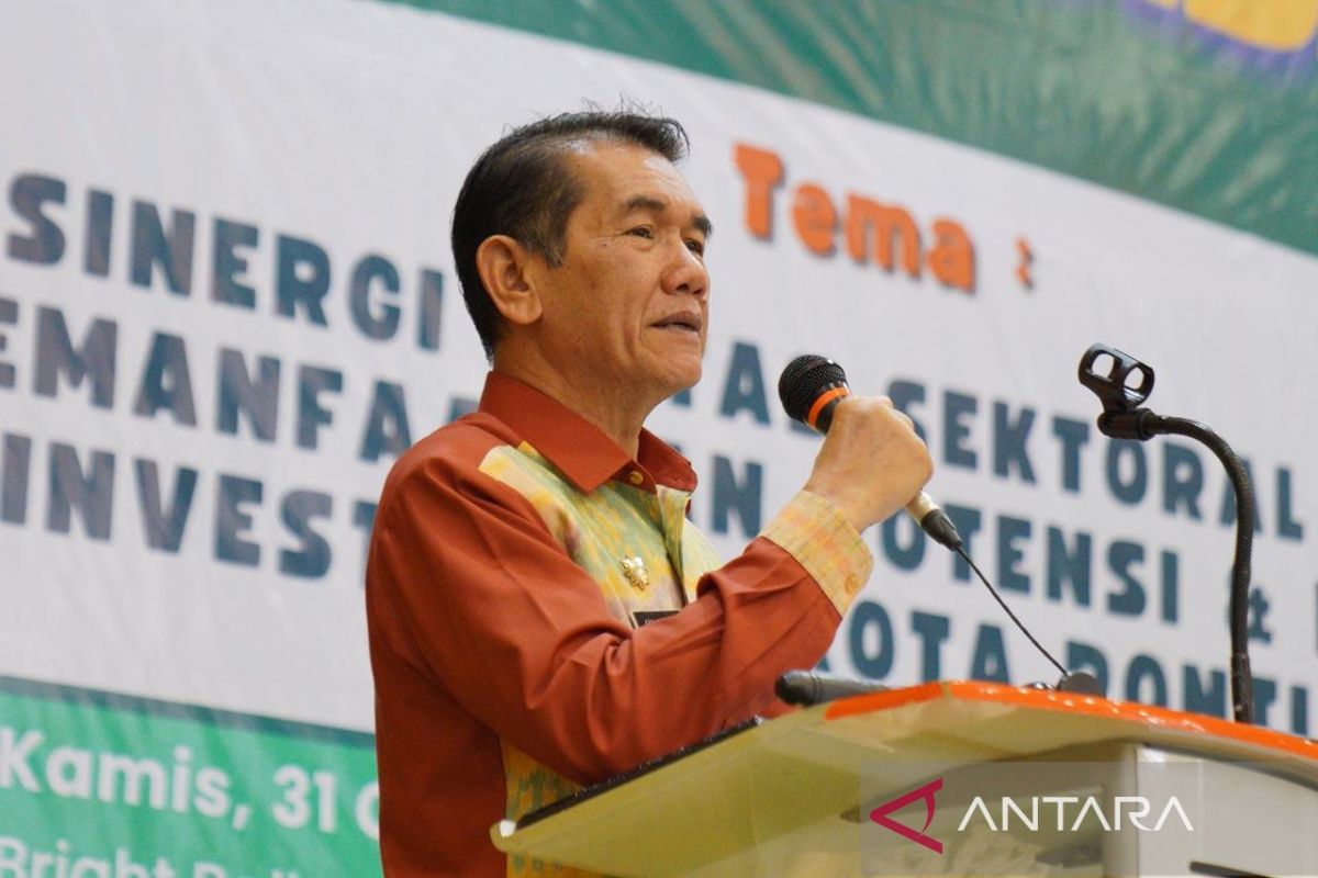 Pemkot Pontianak memberikan kemudahan perizinan dalam berinvestasi