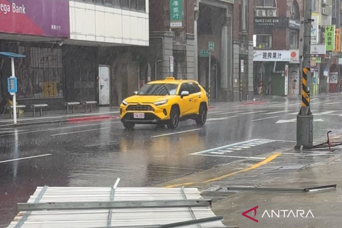Topan Ragasa terjang Taiwan, 14 orang tewas dan 124 hilang