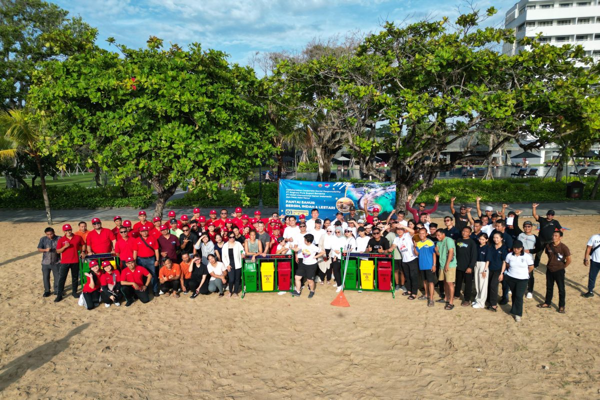 Angkasa Pura Supports dan HISI kolaborasi desa adat bersihkan Pantai Sanur