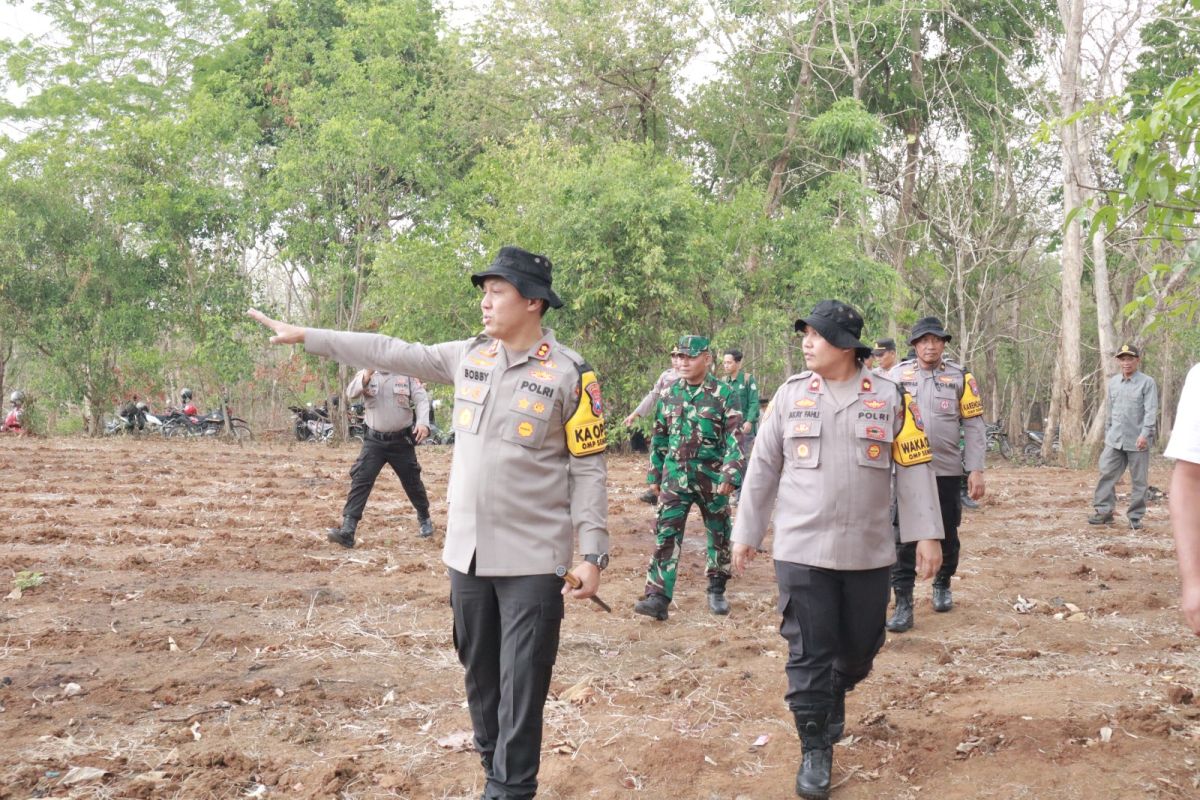 Polres Lamongan manfaatkan lahan tidur untuk ketahanan pangan nasional