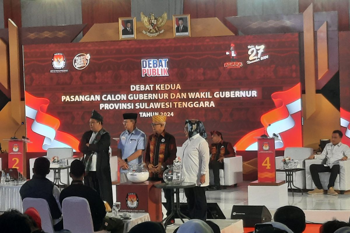 Empat paslon cagub-cawagub Sultra tiba di lokasi debat kedua Pilkada 2024